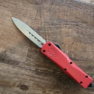 Cobratec Red D2 Large Red FS -3 (light carry marks on pocket clip) knives for sale