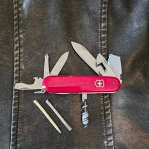 Victorinox 1.7804.T-x1 Spartin Lite, Ruby